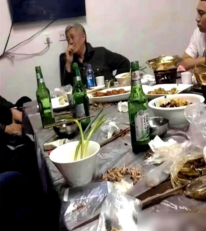 那架2.8亿的私人飞机，现在打五折都没人敢接，成了赵本山晚年最真实的一块心病。