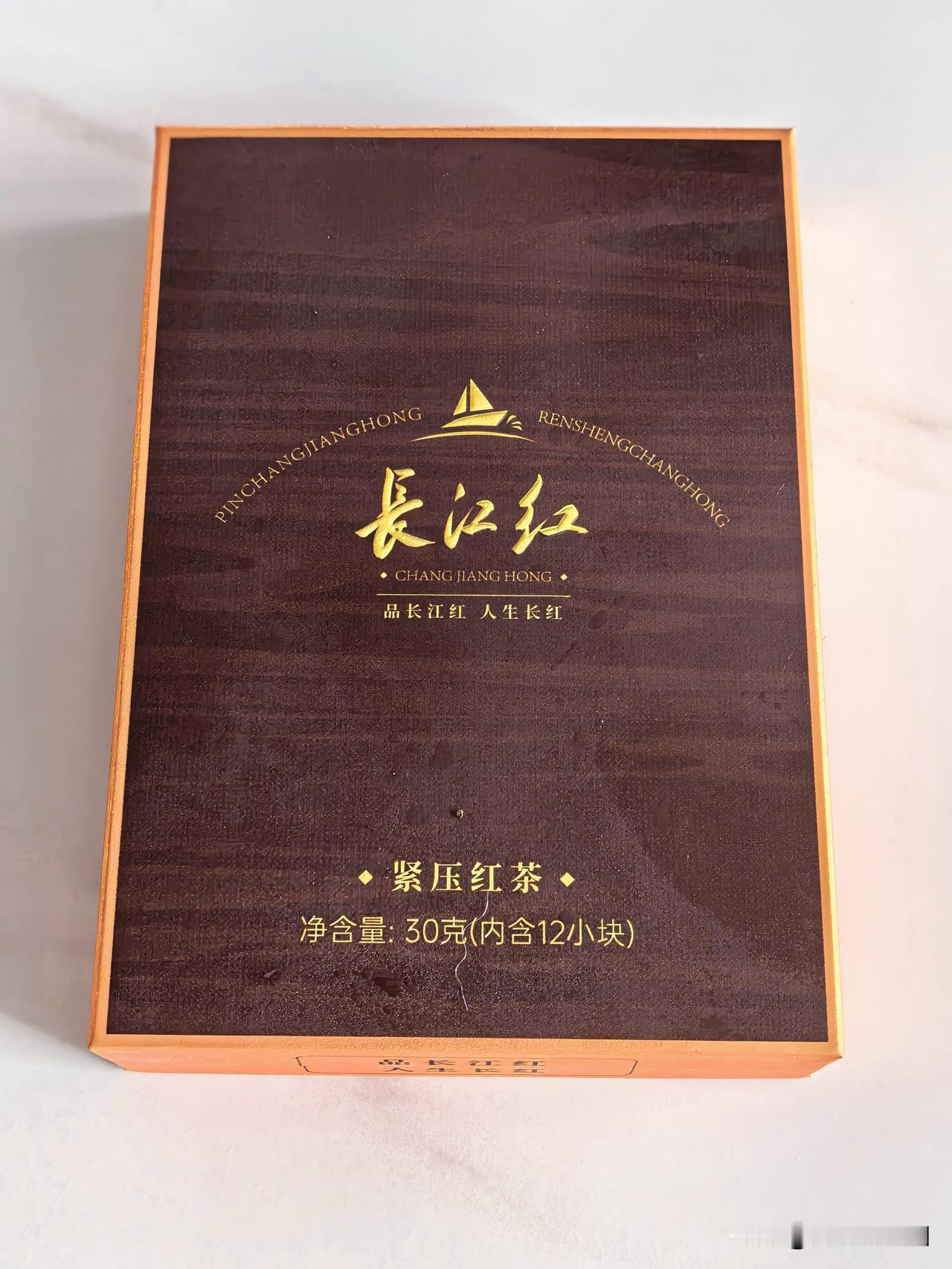 你平时喜欢喝的红茶又是哪一些?红茶挺好喝的，没多少讲究。是红茶都行[大笑]