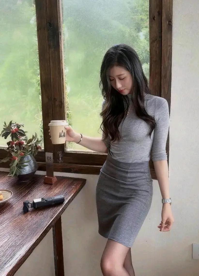 优雅咖啡时光，静享午后宁静