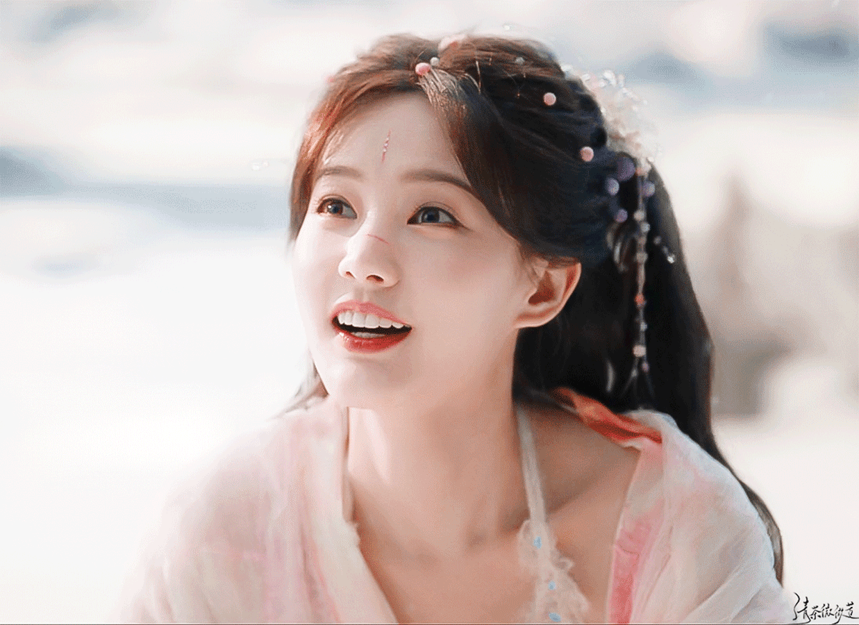 李一桐网速快是因为她织网哈哈哈哈哈哈哈李一桐因为网速快，所以连网是自己织的梗也