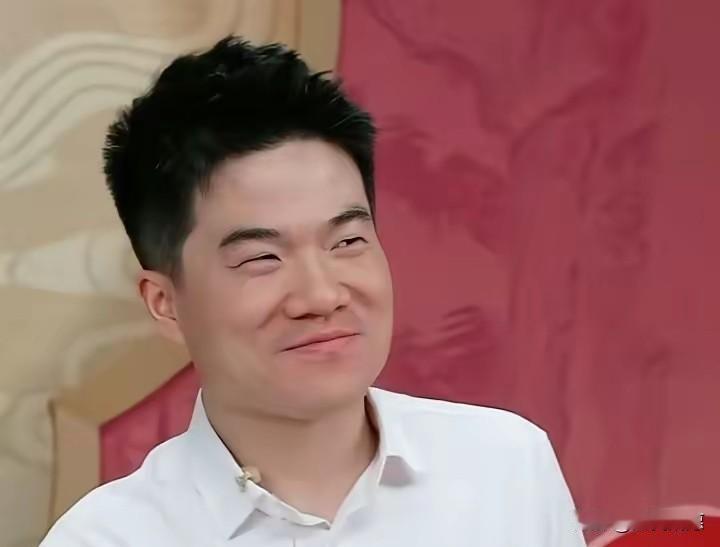 全网黑没让董宇辉掉泪，爷爷认出他的那一声，却让百万网友破了大防。看到董宇