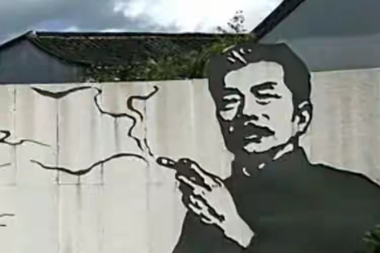 指责鲁迅墙画博主注销账号相较于这博主，我们更好奇国内媒体对鲁迅的态度与看法，