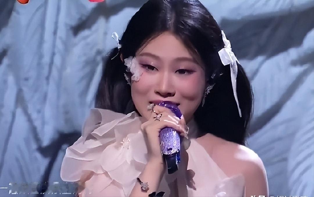 小沈阳的女儿不差劲之所以闹了这么大的笑话，只有一种可能那就是，没见过这么