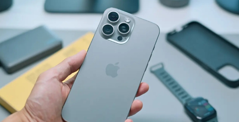这个夏天，果然iPhone电池健康度掉的很快啊我手里这台iPhone15P