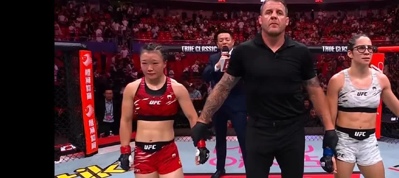 石铭UFC首秀遗憾落败！UFC精英之路女子草量级，由石铭对上巴西的布拉希尔！