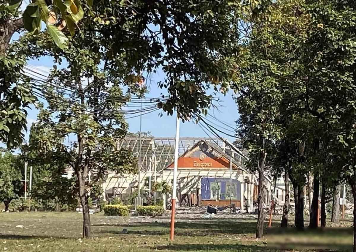 中国周边战火重燃，泰军放话要打残柬军，特朗普这个和事佬不顶用2025年12月7