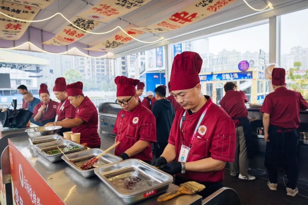 湖南三线城市, 想承包全国烧烤师傅