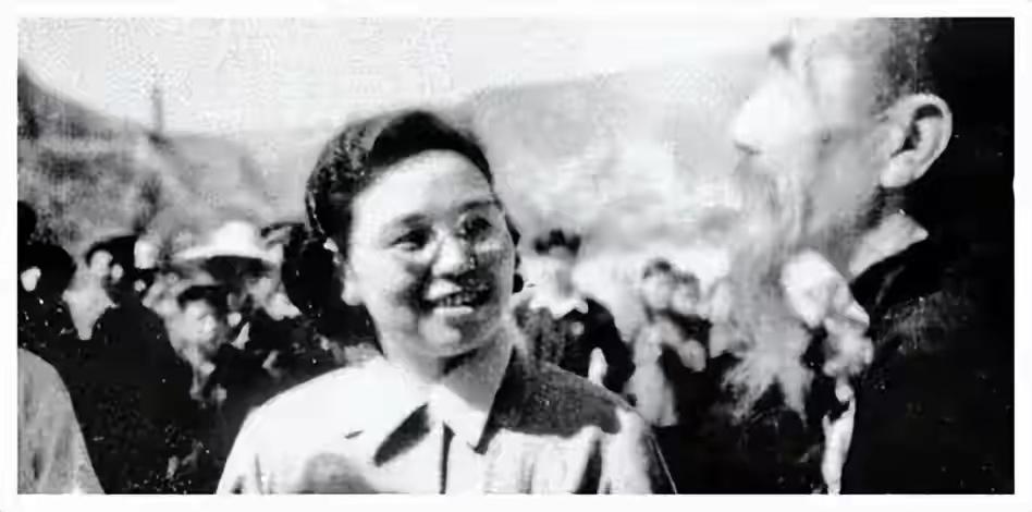 博古去世后，有人劝36岁张越霞改嫁，她反问：6个孩子怎么办? 1946年4月