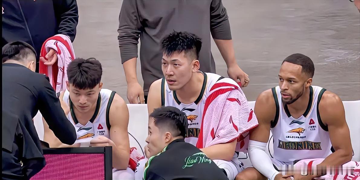 辽篮80--68战胜天津队，本场比赛获胜的最大功臣不是布朗也不是威尔斯，竟然是他