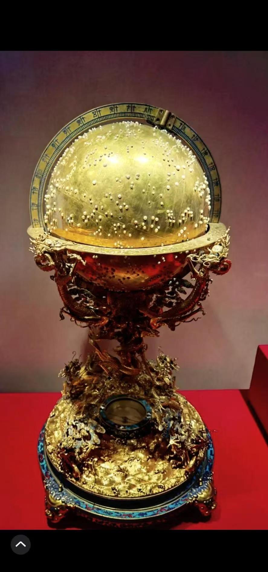 故宫有很多镶嵌珍珠的文物，为何看起来造型这么差？是不是你逛故宫或者看文物高