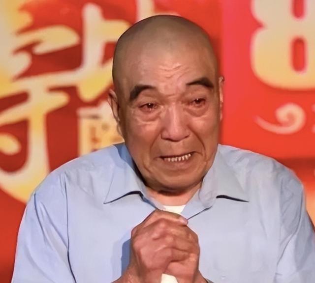 郭德纲曾经在一档节目中说：“皇上没了叫驾崩，和尚没了叫圆寂，英雄没了叫牺牲。”这