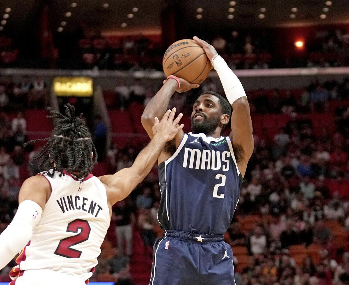 火箭可以交易范弗里特换取欧文！独行侠本赛季拆队是大概率，目前浓眉已经被摆上交