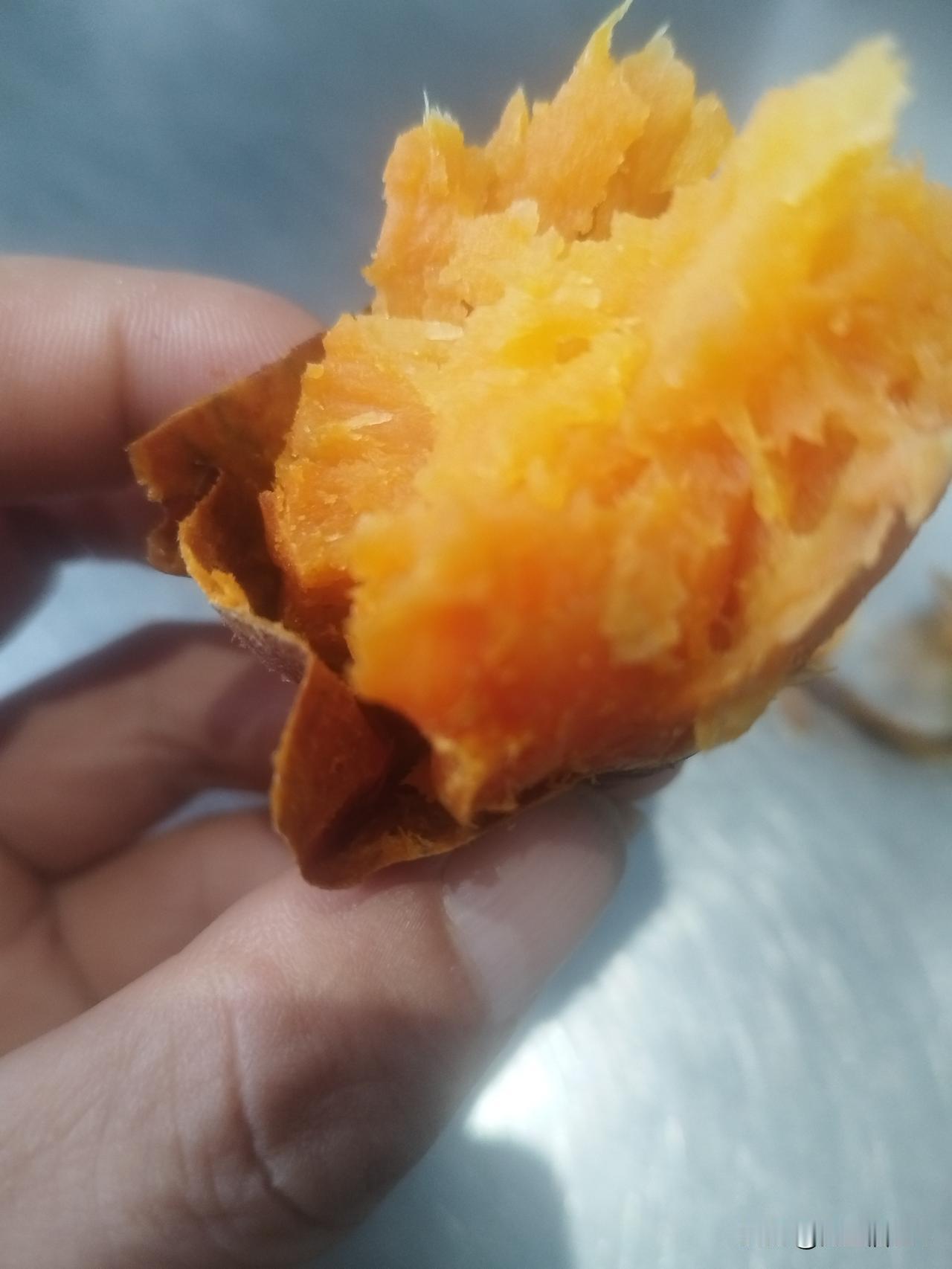 胃癌后的今天，共吃了四次正餐，四次零食…早上起床就喝了一杯奶，然后是杂粮粥，外