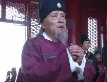 洪武十三年，七十岁的宋濂被从浙江老家押到南京，罪名是牵连胡惟庸谋反。太子朱标跪在