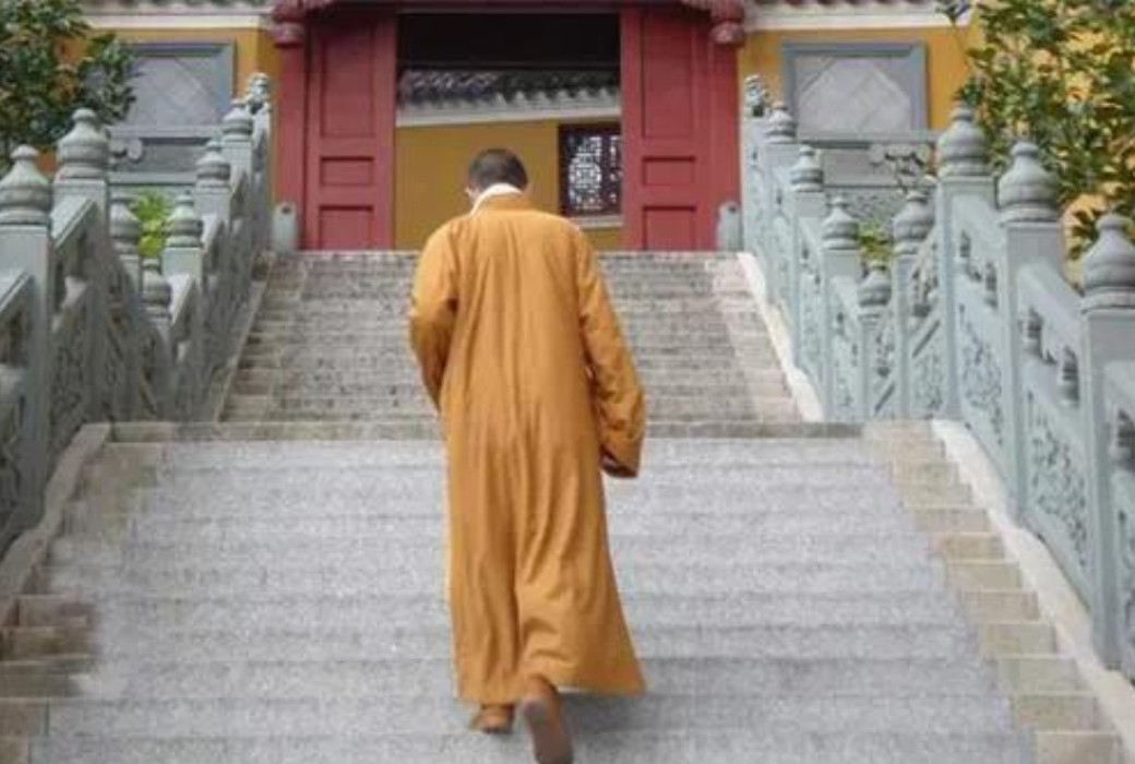 云南，一寺庙方丈意外身亡，474万存款归属引争议
