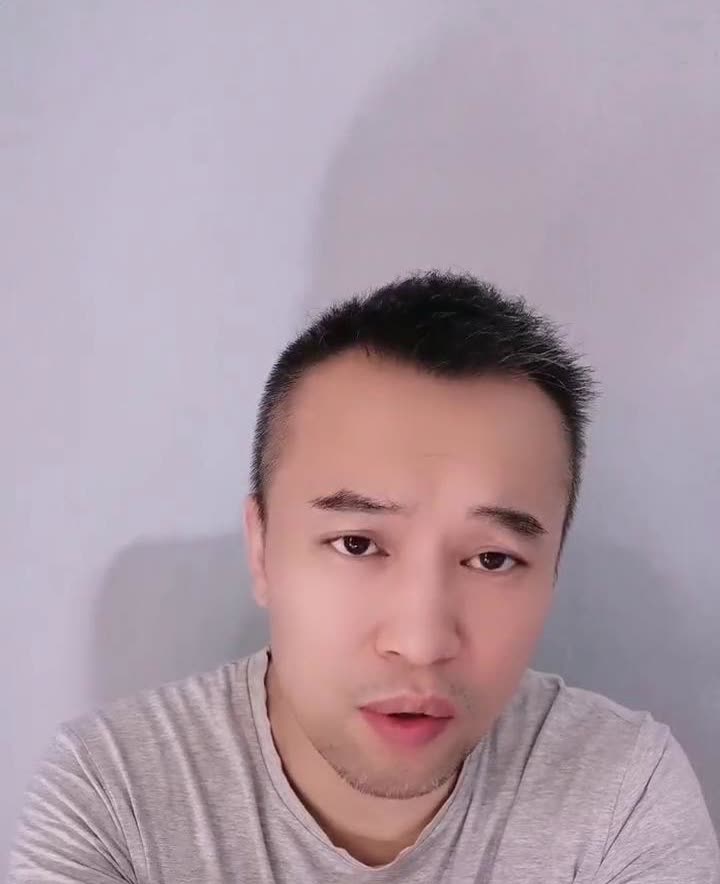 3分钟20万台，他早有预谋。3分钟订了20万台，从历史上来看从来没有过雷军这