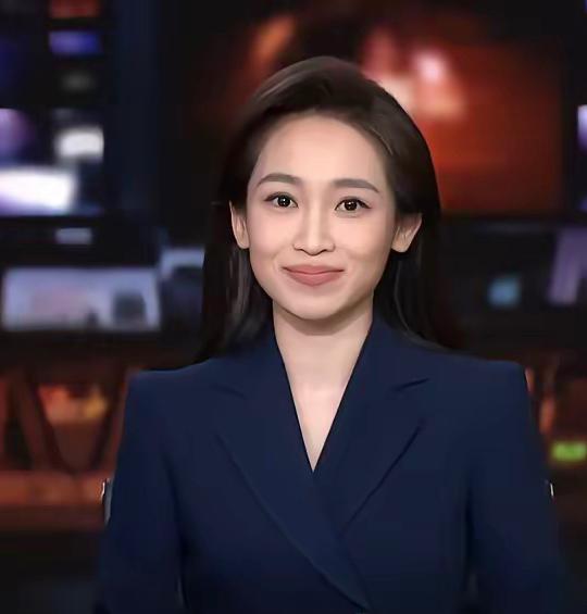 不知你发现没？央视的女播音员，悄悄“换脸”了。从前的播音员，像邢质斌、李修平