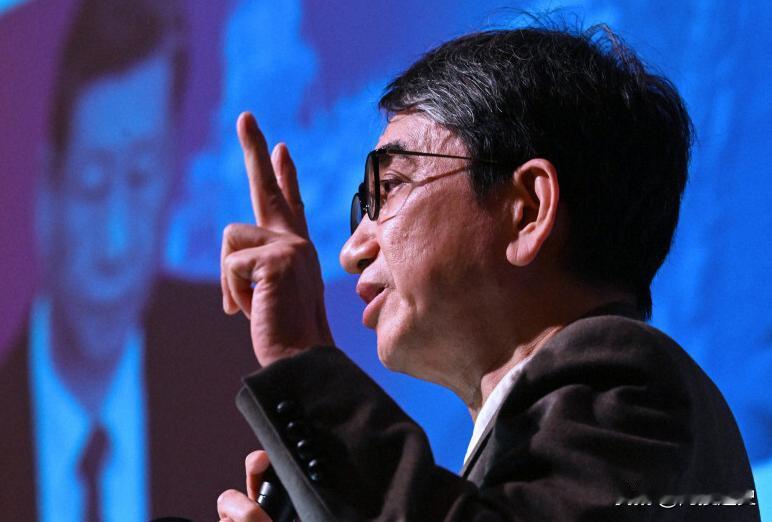 1月19日，日本前驻华大使垂秀夫发表演讲，主题是“如何应对中国”，他说：高市早苗