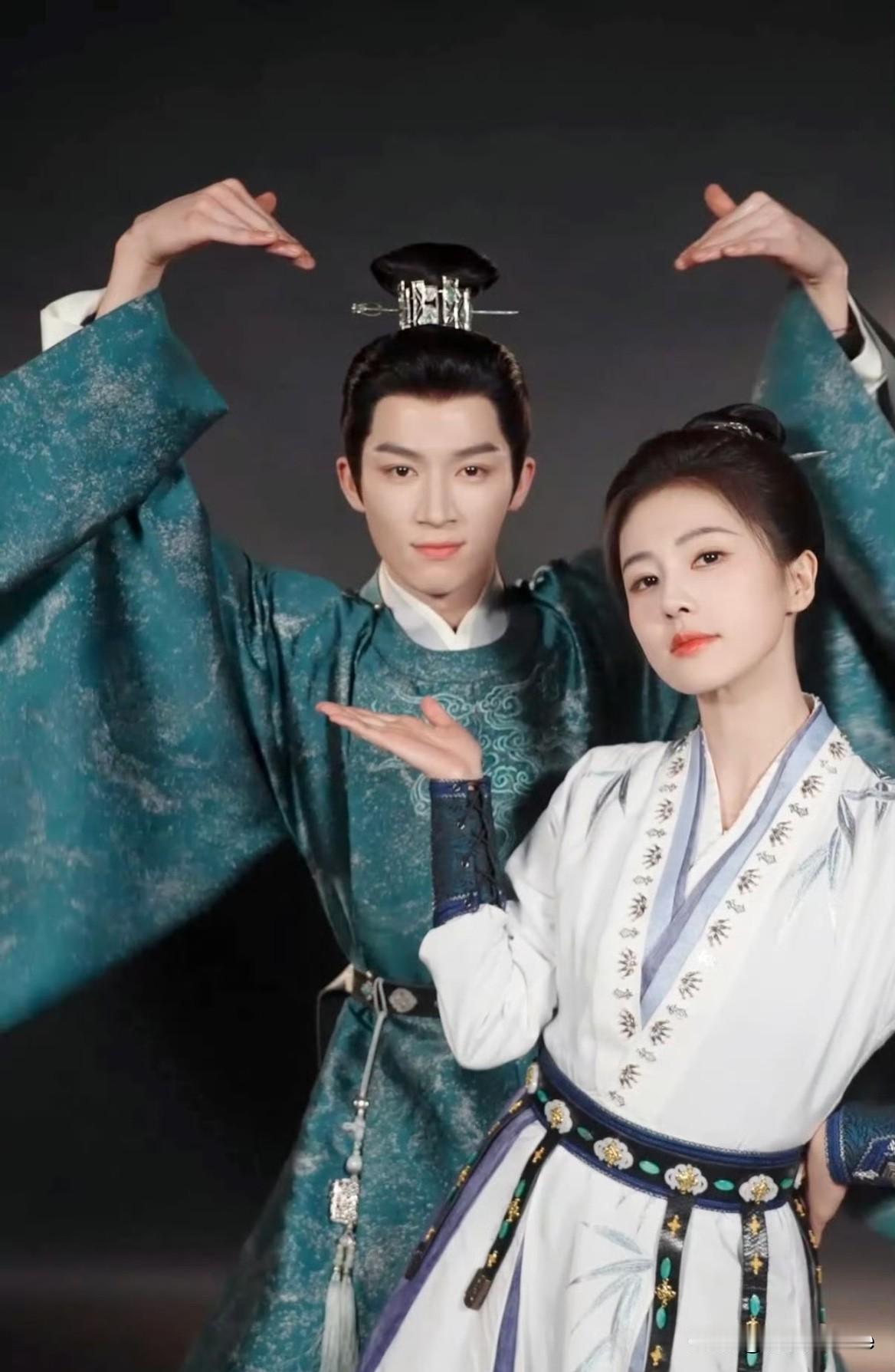 2月2日，白鹿王星越《唐宫奇案》2月5日播出，跟🧣之夜同一天，这时间定的妙！