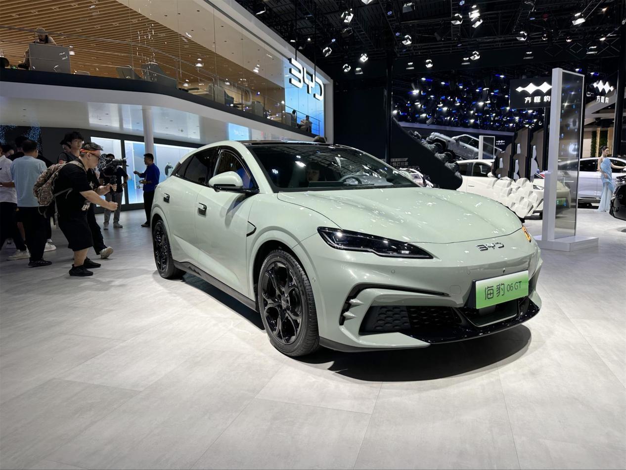 零跑再曝新车型，疑似旅行车？在这两天，不少的车企除了推出SUV、轿车等常规