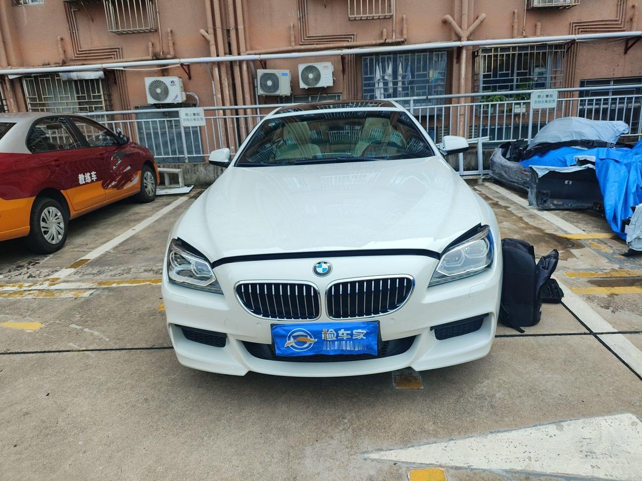 ~十一年前的宝马只跑了3万多公里，发动机不漏一滴油！前两天帮粉丝验了一台宝马6
