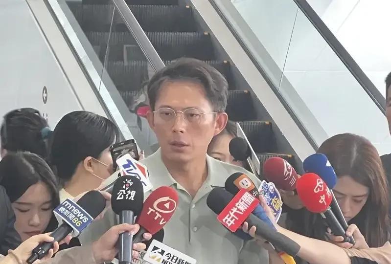 黄国昌太敢说了，但并未说到实质问题民众党主席黄国昌7月5日出席国民党举行的“反