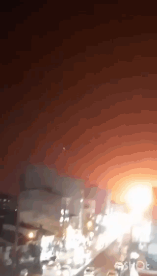 以色列的攻击范围在昨晚又扩大了在袭击了伊朗油气田之后，以色列空军又轰炸了伊朗在