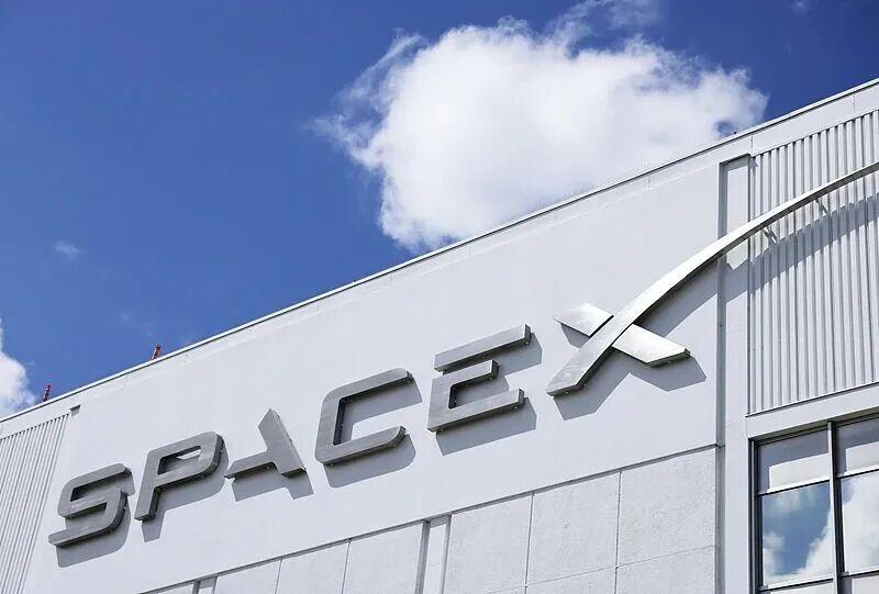 SpaceX招股书曝光：火箭不赚钱，星链才是马斯克的印钞机！大家原本都以为马