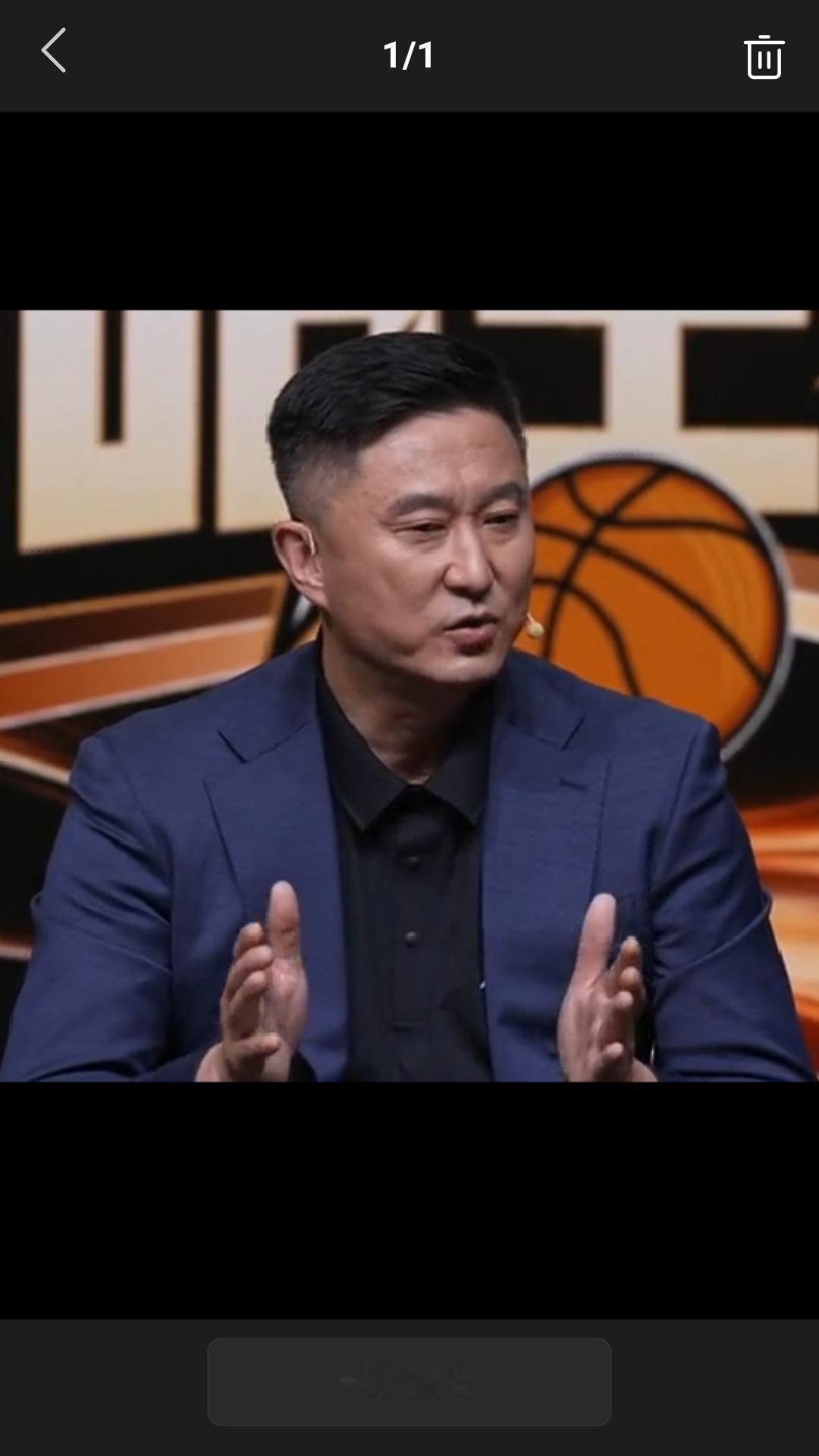 【昨晚前广东男篮主教练，现任广东省篮球协会会长杜峰在咪咕直播间谈到教练的问题。】