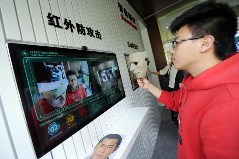 中国与西方国家的科技合作相当重要。就拿人工智能领域来说，AI技术在推动发展时也带