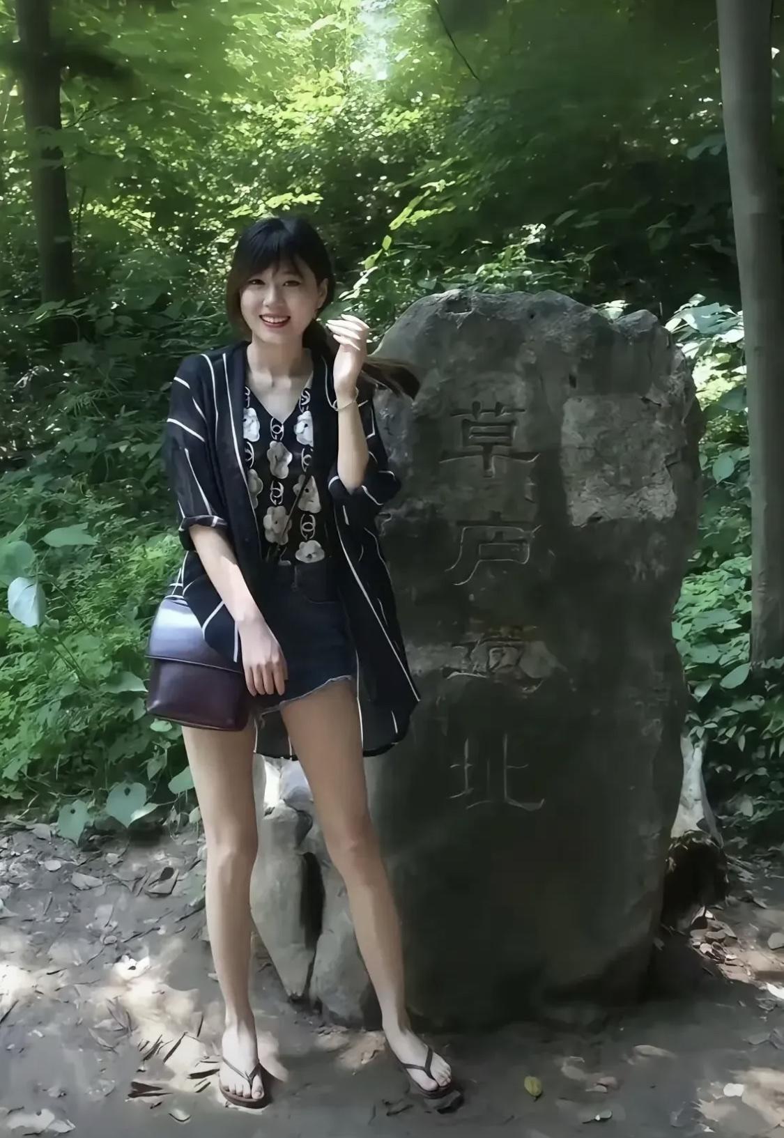 这样的大美女，卡里没个七位数都感觉驾驭不了