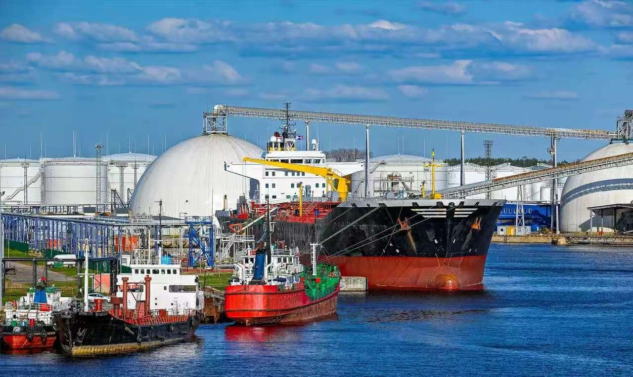 俄罗斯现在最大的痛苦，就是远东问题！说白了，远东地区就像是俄罗斯的一个心结，丢