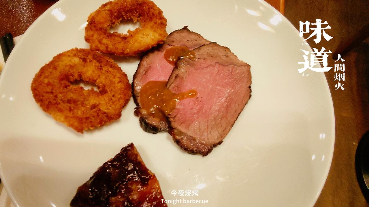 广东人对吃的热爱真是深入骨髓。“生你不如生块叉烧”，这句广东经典的骂孩子话语