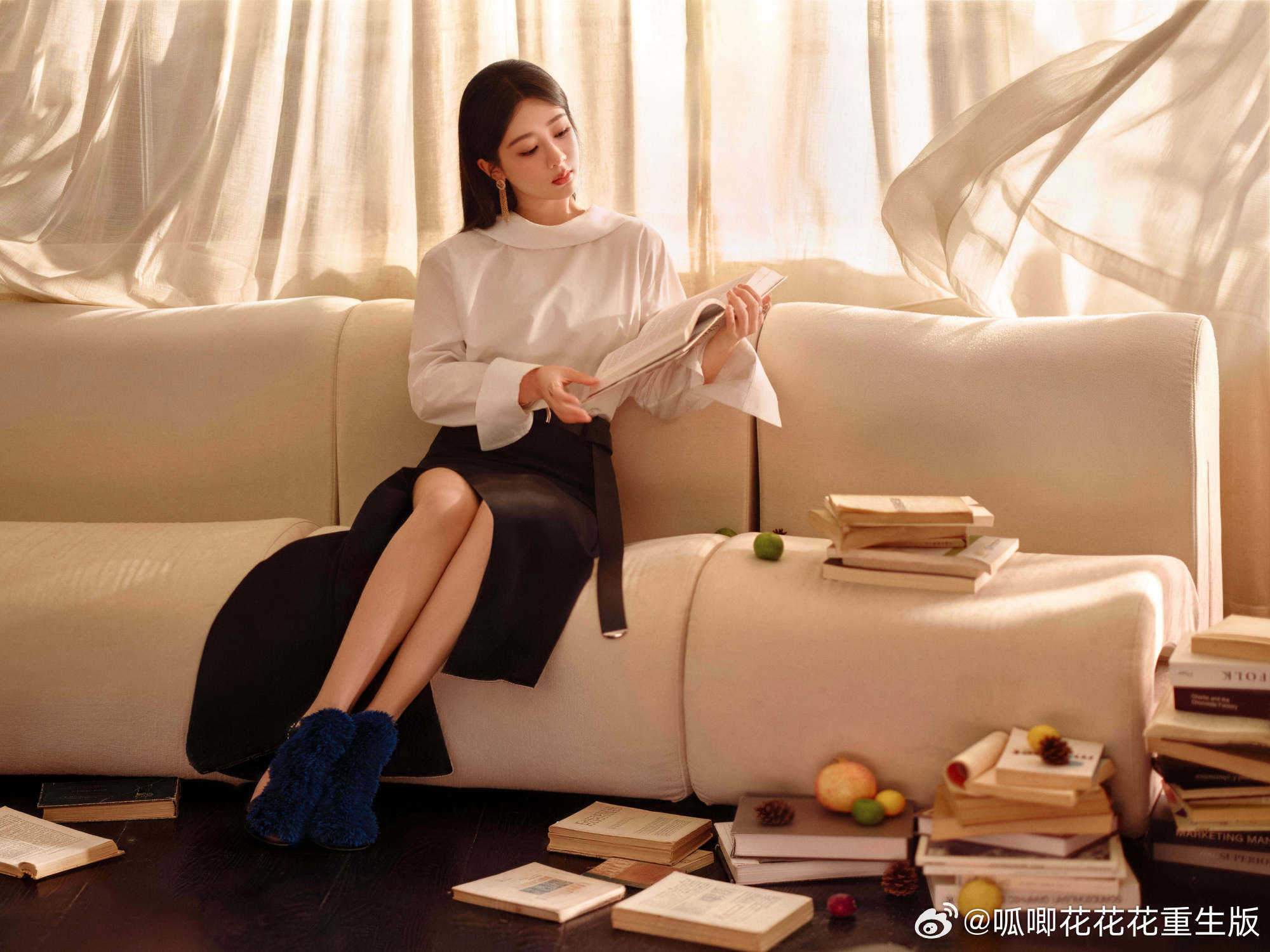 杨紫今晚金鹰节造型，纪梵希秋冬，高雅知性好美😍！！！金鹰奖出图​​​