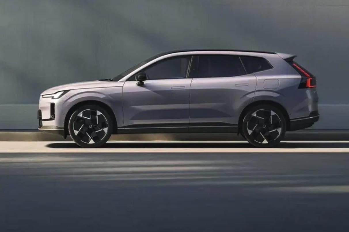 2025年11月，沃尔沃汽车在中国大陆市场销量达14236辆，1-