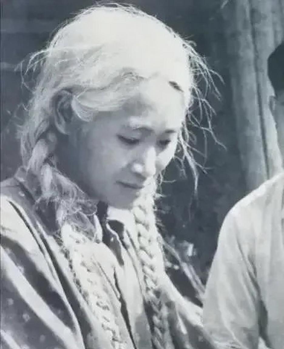 怪不得地主老财一定要得到“白毛女”，这是年近40岁的“白毛女”原型罗昌秀的真实照