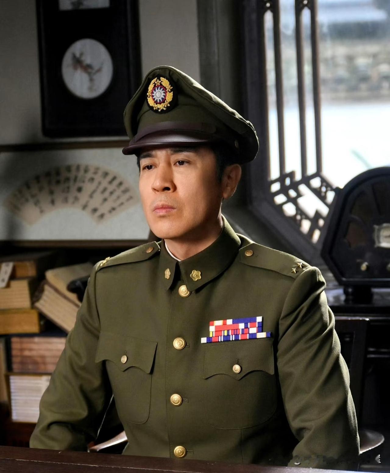 我发现了，《沉默的荣耀》爆火，最终的因素是什么？一不靠演员，二不靠观众，而