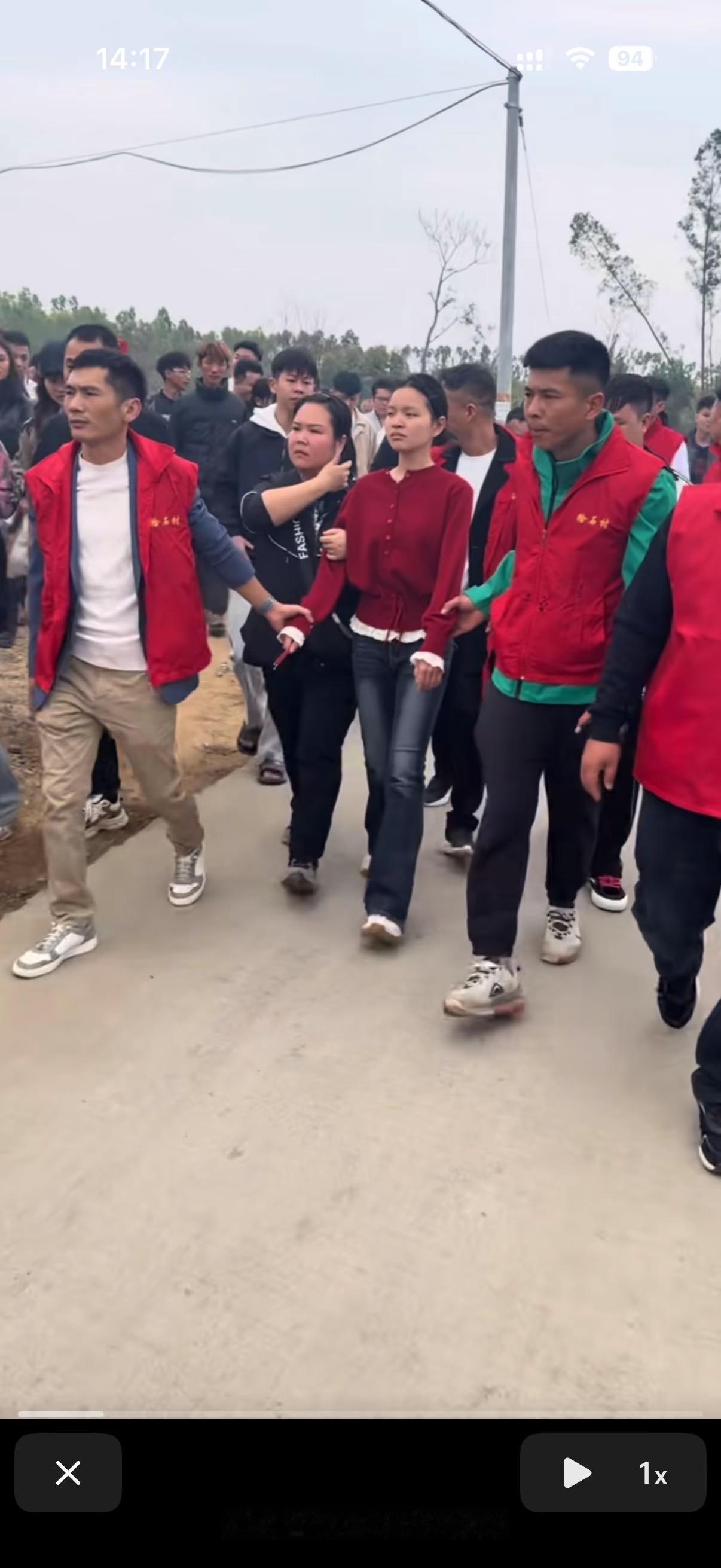 整件事的来龙去脉是这样的：妈祖真正选中的是这个女孩，妈祖已经附在她身上，就等着上