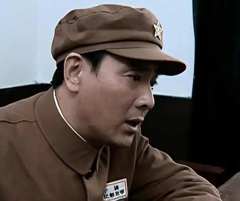 “丁伟”出国定居了！在《亮剑》饰演丁伟的演员王全有透露，自己已经到了新西兰跟家人