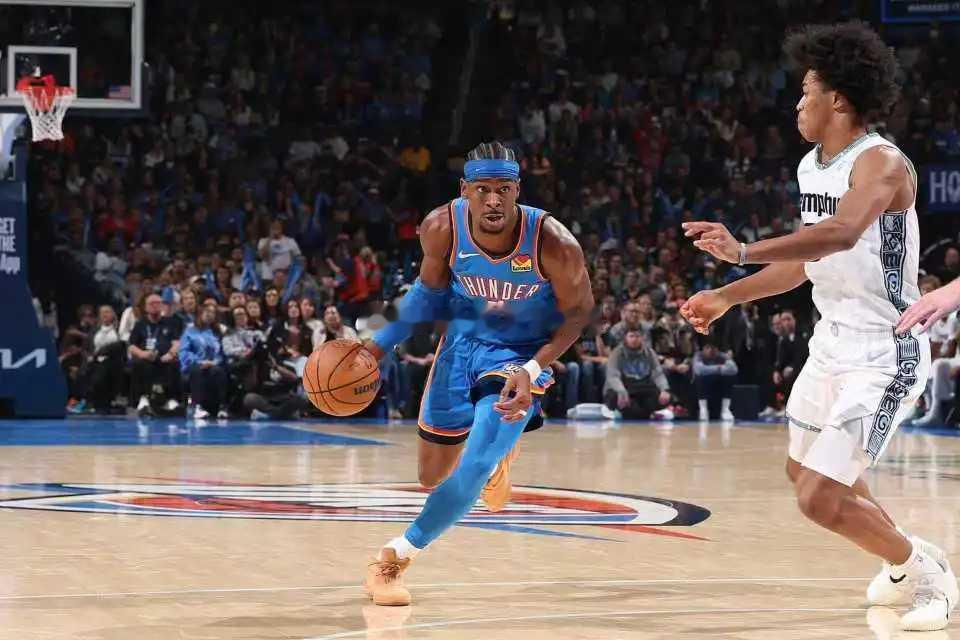 雷霆双杀灰熊：亚历山大31+10+8连续100场20+历史第二人北京时间12