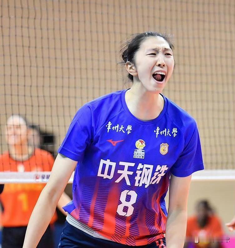 不偏不倚！综合评估看待今年排超各支球队的实力！本赛季上海如果仅有一名外援沃隆