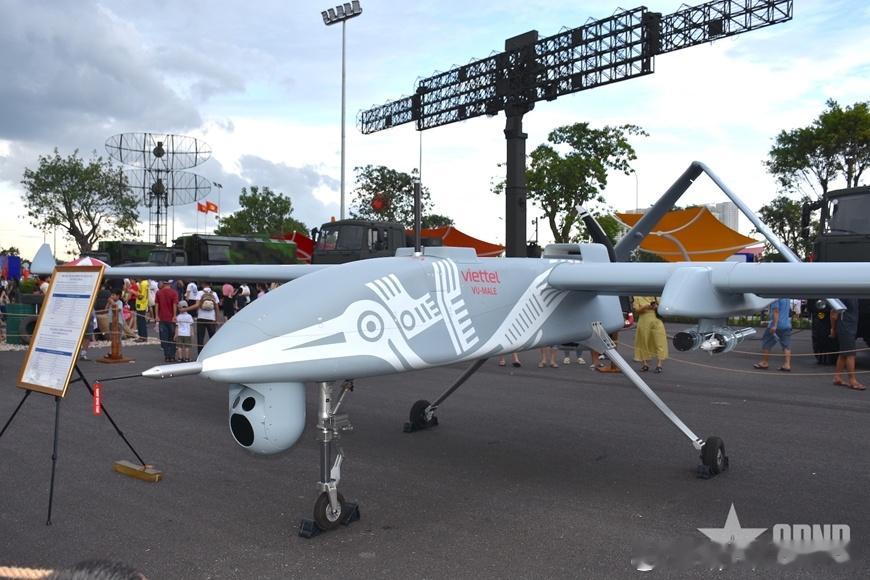 2025年9月在国家成就展国防部户外展区亮相的越南无人机。这款多功能远程无人机具