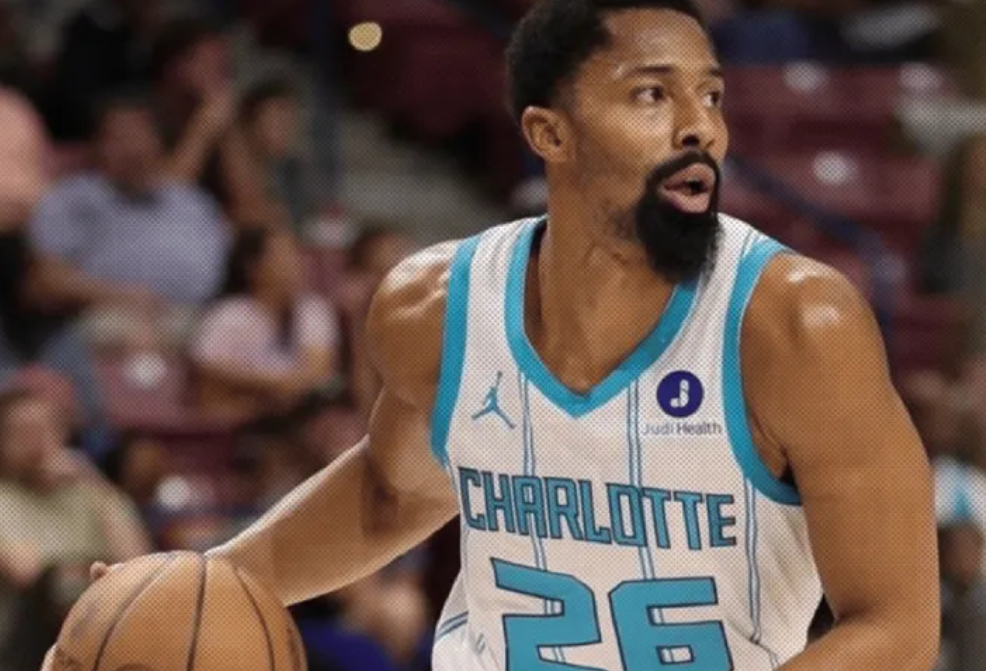 360万美金白拿！丁威迪被裁反笑醒：0分钟上场=360万入账，NBA最爽"带薪离职"曝光