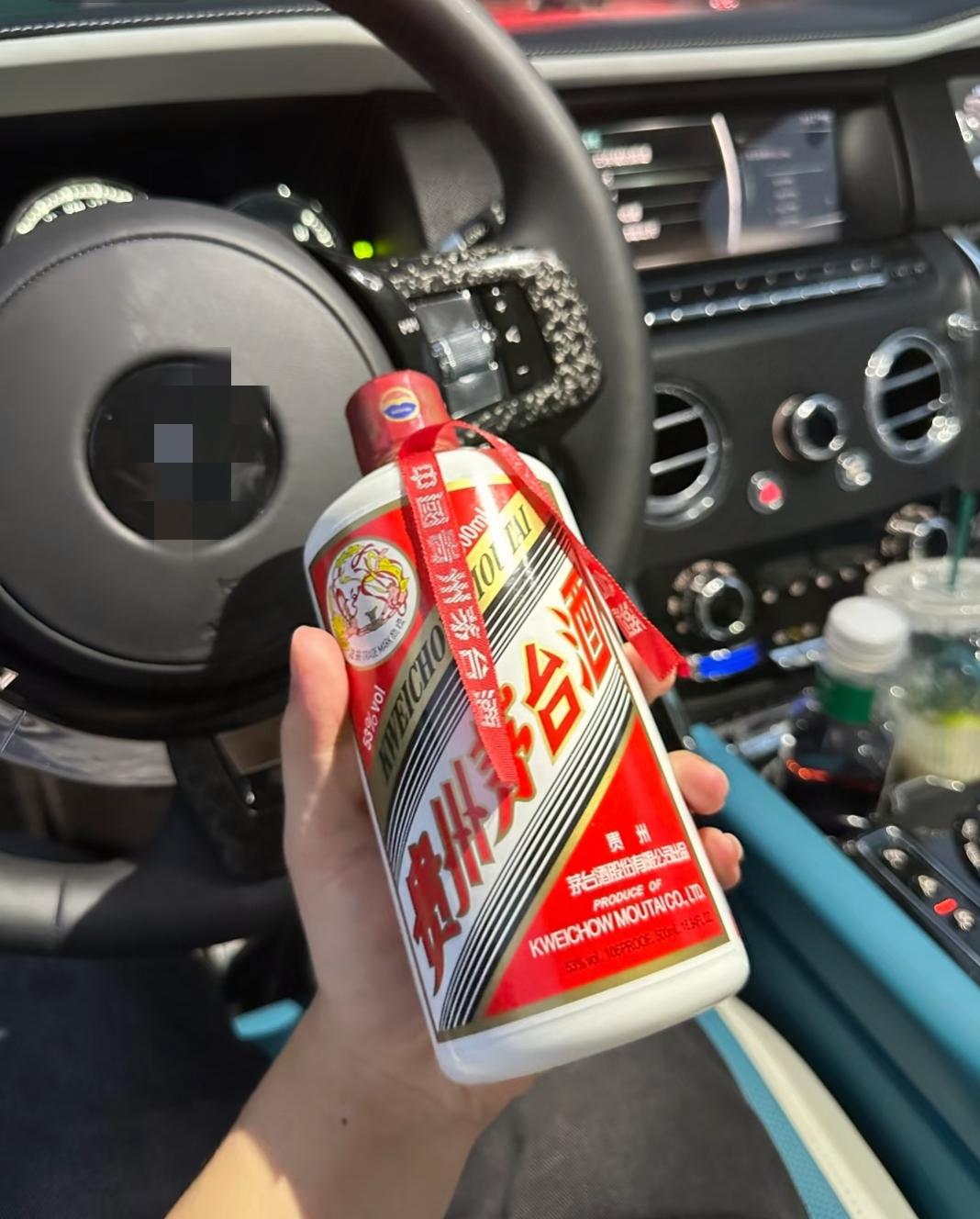 一夜之间，爱喝和爱买茅台的都傻眼了！不是因为飞天跌到1499，而是当初那些