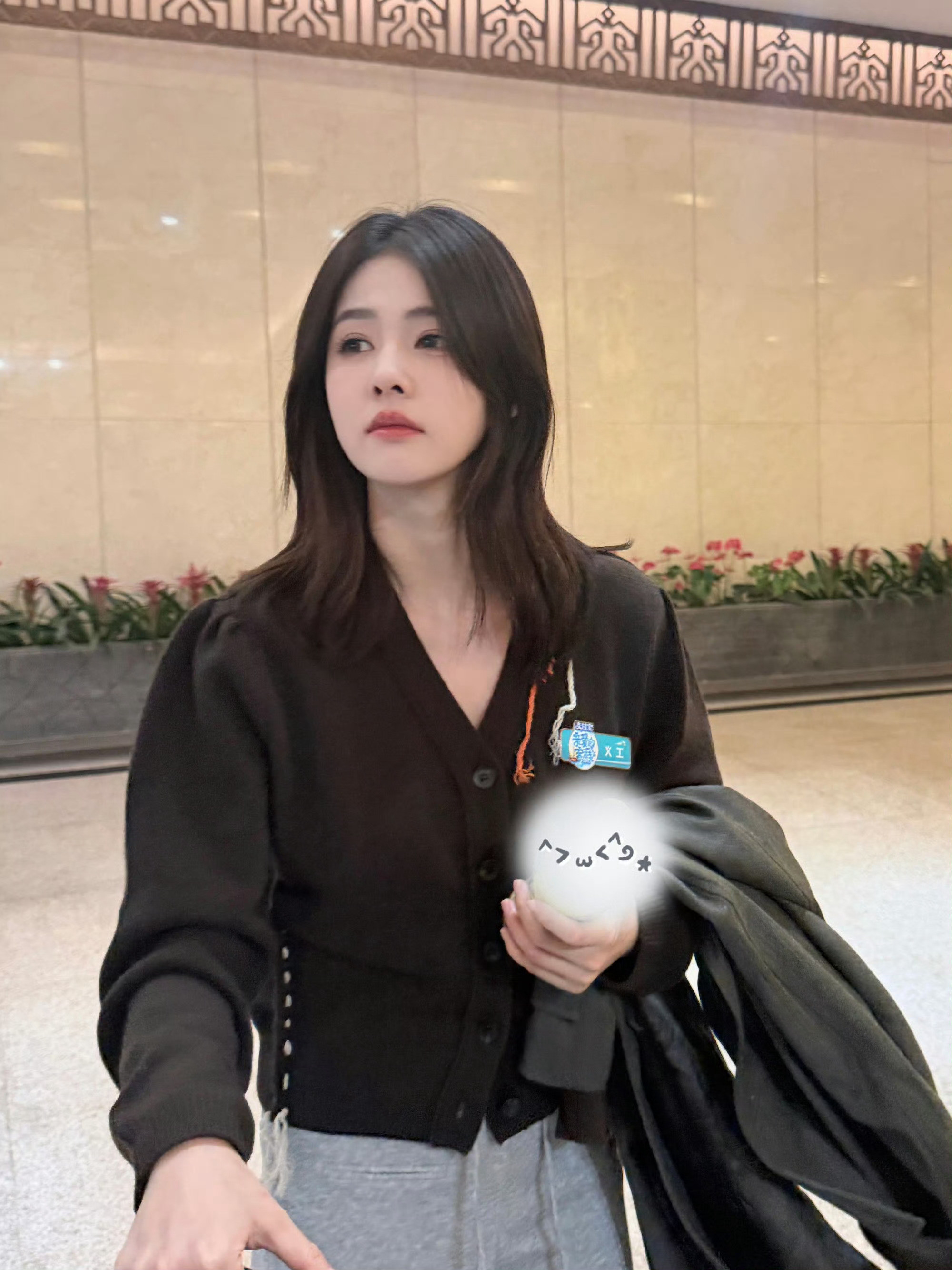 白鹿好萌的菠萝妹！漂亮宝宝唐宫大爆！李佩仪大爆！