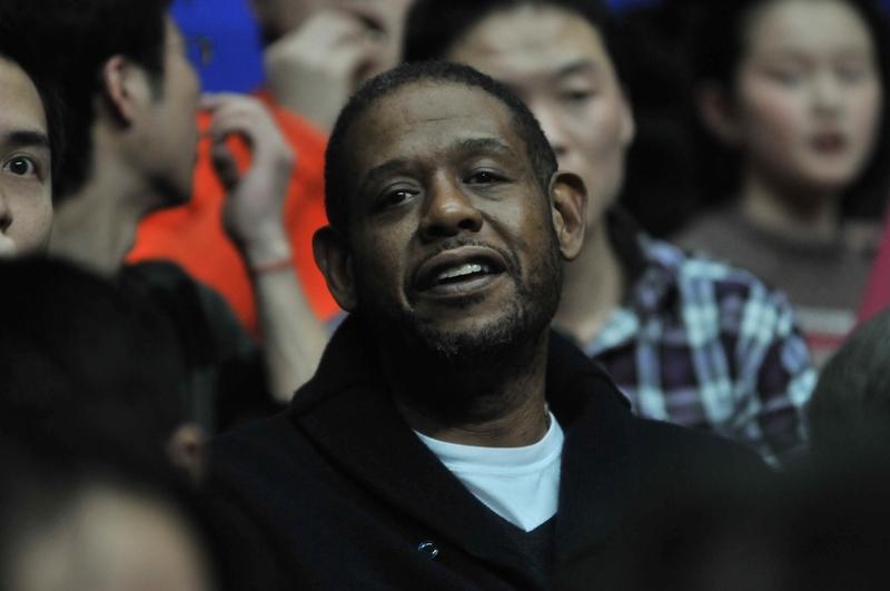 12月3日CBA俱乐部杯南昌赛区，上海男篮和四川男篮这场比赛，堪称一边倒的屠杀。