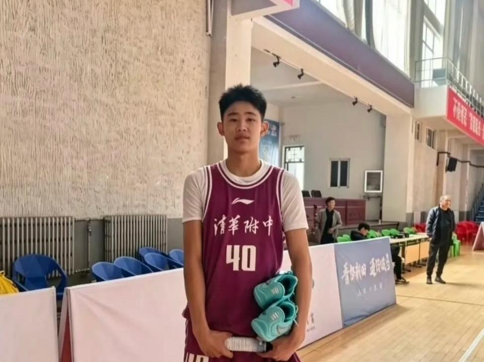 杜昆泽试训辽篮传闻发酵，天赋少年未来引人期待杜昆泽试训辽宁男篮的消息不断传