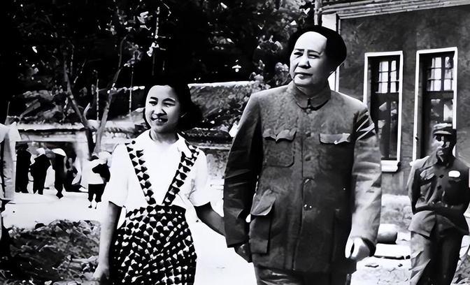 一人向隅，举座为之不欢1969年4月，中共九大在北京召开，这是“文化大革命”爆