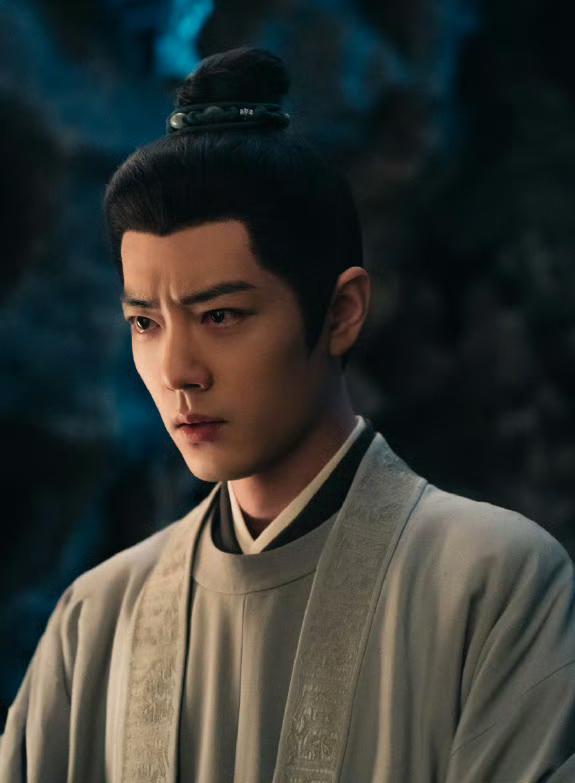 《藏海传》为什么会大火？我的闺蜜说了这么一句话！从前我也不怎么喜欢肖战，觉得他