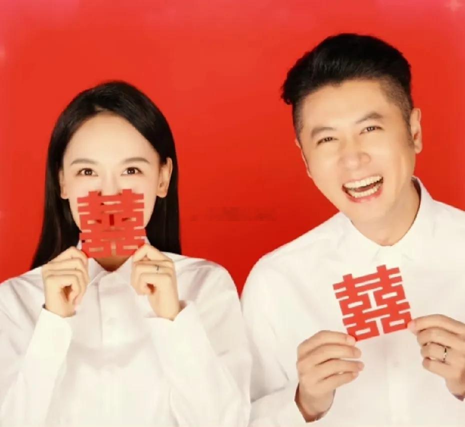 任重晒出结婚照，庆祝和老婆的结婚纪念日！而且孙骁骁又怀上二胎了，她给任重写了封信